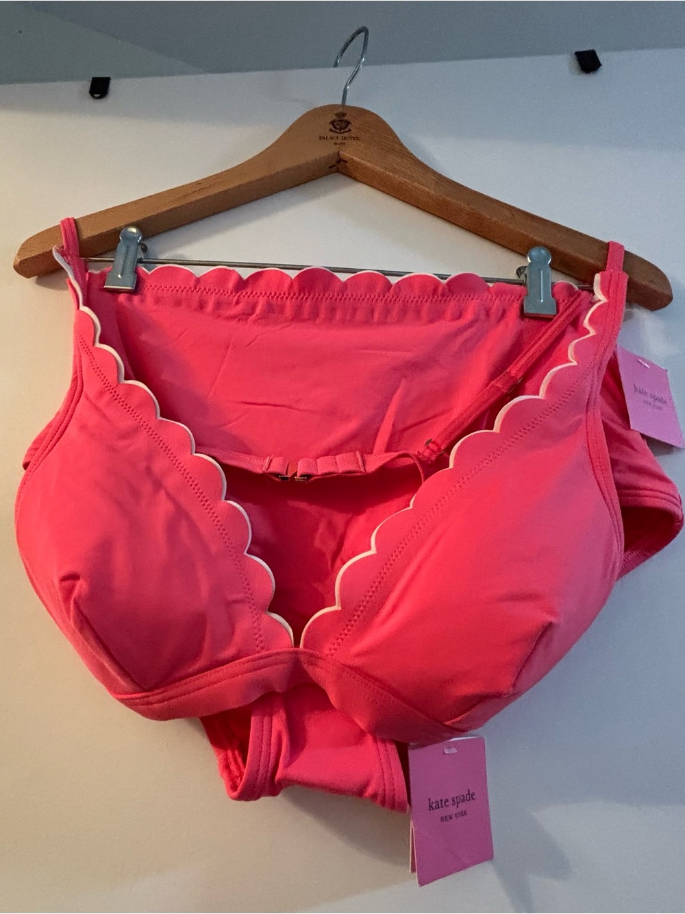 New Kate Spade ♠️ high wasted bottom and halter bikini 👙 Scalloped-trim